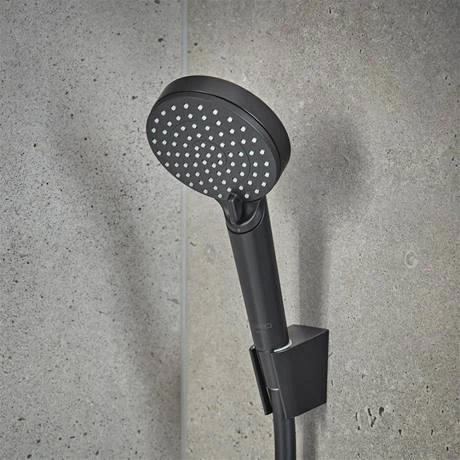 Hansgrohe Vernis Blend Bath Shower Mixer with Kit - Matt Black - 71461670 6 Hansgrohe Vernis Blend Bath Shower Mixer with Kit - Matt Black - 71461670 - Image 4