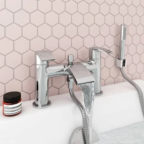 Nexus Bath Shower Mixer Tap + Shower Kit 4 Nexus Bath Shower Mixer Tap + Shower Kit - Image 2