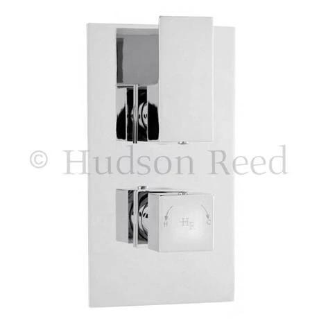 Hudson Reed Slimline Waterfall Filler with Concealed Thermostatic Valve 5 Hudson Reed Slimline Waterfall Filler with Concealed Thermostatic Valve - Image 3