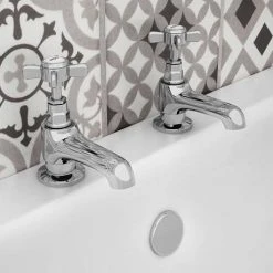 Regent Chrome Traditional Bath Taps 6 Regent Chrome Traditional Bath Taps -LuxTaps Store REG005 detail1 460