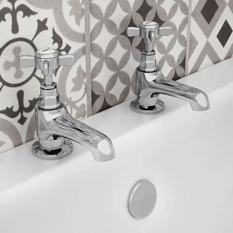 Regent Chrome Traditional Bath Taps 4 Regent Chrome Traditional Bath Taps - Image 2